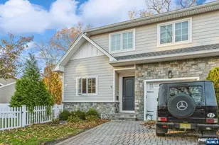 5 Benjamin Rd, Tenafly, NJ 07670 - Photo 46