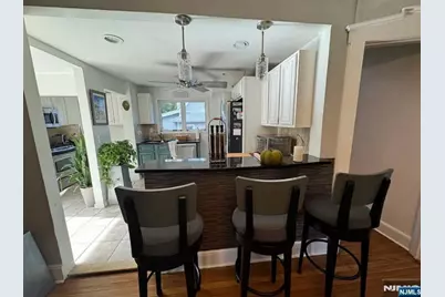 186 Selvage Avenue, Teaneck Township, NJ 07666 - Photo 4