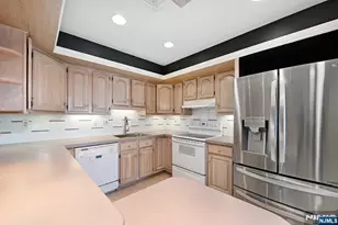 41-51 Wilson Ave D6, Newark, NJ 07105 - Photo 6