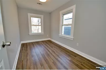 116 Maple Avenue 3 #3, Montclair, NJ 07042 - Photo 8