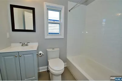 116 Maple Avenue 3 #3, Montclair, NJ 07042 - Photo 10