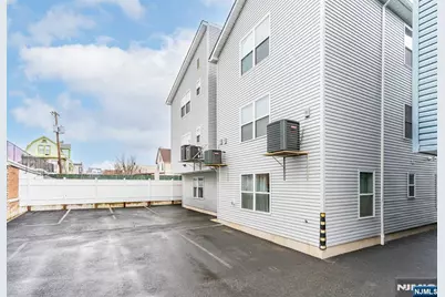 266 2nd Avenue, Newark, NJ 07107 - Photo 24