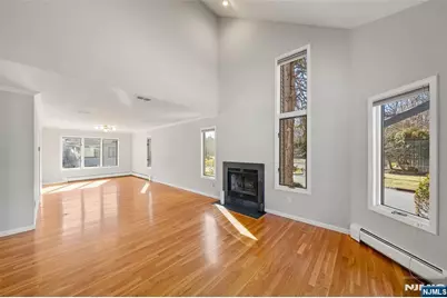 201 Beech Court, Norwood, NJ 07648 - Photo 4