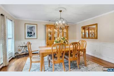 35 Malcolm Place, Mahwah, NJ 07430 - Photo 6