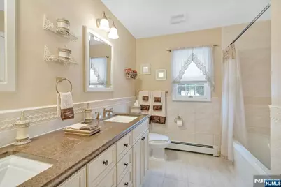 35 Malcolm Place, Mahwah, NJ 07430 - Photo 26