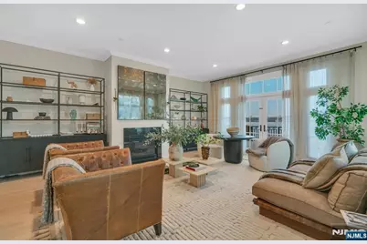 25 Moorings Lane, Edgewater, NJ 07020 - Photo 4