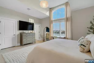 25 Moorings Ln, Edgewater, NJ 07020 - Photo 28