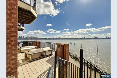 25 Moorings Lane, Edgewater, NJ 07020 - Photo 36
