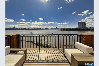 25 Moorings Lane, Edgewater, NJ 07020 - Photo 40