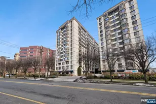 326 Prospect Ave 10H, Hackensack, NJ 07601 - Photo 30