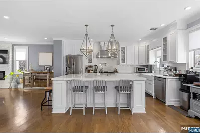 537 Spring Valley Road, Paramus, NJ 07652 - Photo 6