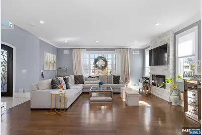 537 Spring Valley Road, Paramus, NJ 07652 - Photo 4