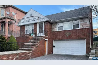 2446 3rd Street, Fort Lee, NJ 07024 - Photo 1