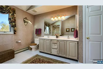 6 Brentwood Court, Wayne, NJ 07470 - Photo 24