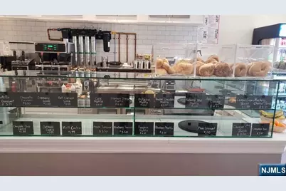 37 Broad Avenue, Palisades Park, NJ 07650 - Photo 2