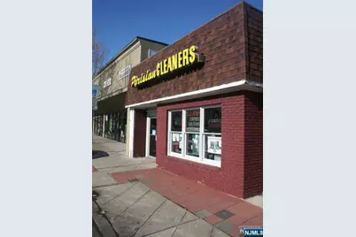 429 Cedar Lane, Teaneck Township, NJ 07666 - Photo 6