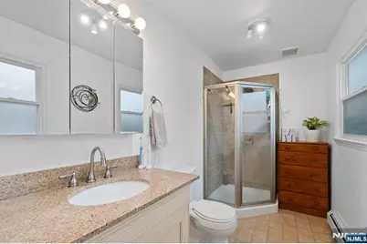 34 Seminole Avenue, Oakland, NJ 07436 - Photo 18