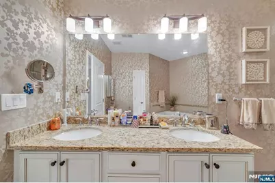 1107 Wickham Terrace 374 #374, Clifton, NJ 07013 - Photo 22