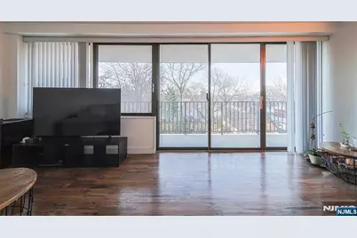 277 Prospect Avenue 4A #4A, Hackensack, NJ 07601 - Photo 4