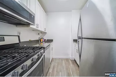 277 Prospect Avenue 4A #4A, Hackensack, NJ 07601 - Photo 18