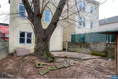 375 6th Avenue 1 #1, Newark, NJ 07107 - Photo 20