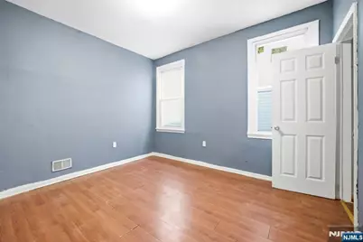 375 6th Avenue 1 #1, Newark, NJ 07107 - Photo 12
