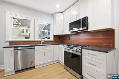 16 Munn Street 1 #1, Montclair, NJ 07042 - Photo 8