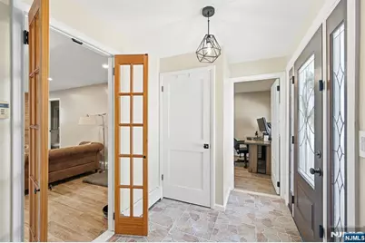 14 King Road, Park Ridge, NJ 07656 - Photo 2