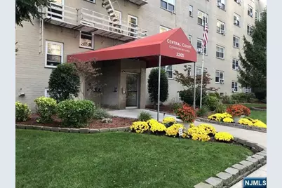 2205 N Central Road 5A #5A, Fort Lee, NJ 07024 - Photo 1