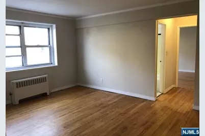 2205 N Central Road 5A #5A, Fort Lee, NJ 07024 - Photo 6