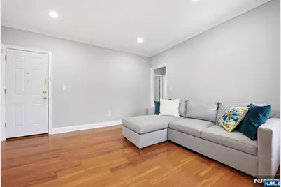 16 Munn Street 2 #2, Montclair, NJ 07042 - Photo 4