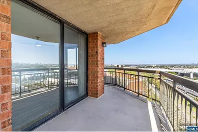 1705 Harmon Cove Tower, Secaucus, NJ 07094 - Photo 4