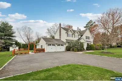 577 Ridgewood Road, Washington Township, NJ 07676 - Photo 2