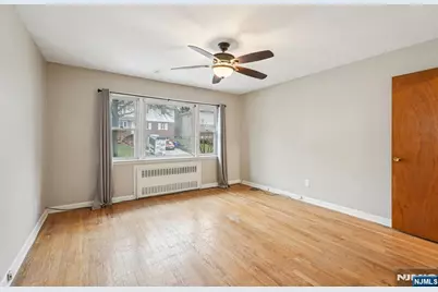 397 Oak Street, Ridgefield, NJ 07657 - Photo 4