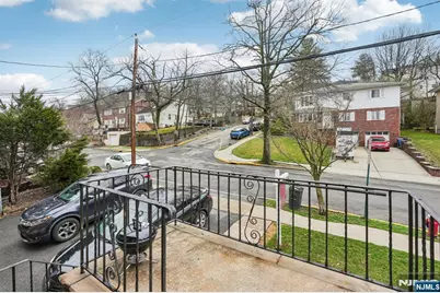 397 Oak Street, Ridgefield, NJ 07657 - Photo 2