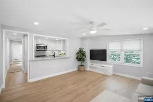 35 Beechwood Dr, Wayne, NJ 07470 - Photo 18