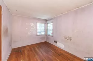 35 Beechwood Dr, Wayne, NJ 07470 - Photo 10