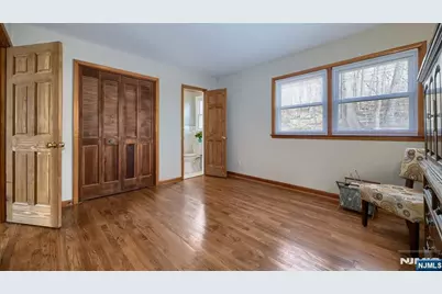 96 E Lions Head, Wayne, NJ 07470 - Photo 14