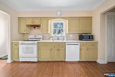 26 Wostbrock Lane, Midland Park, NJ 07432 - Photo 4