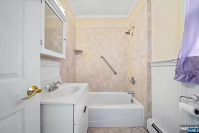 26 Wostbrock Lane, Midland Park, NJ 07432 - Photo 16