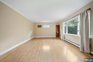 26 Wostbrock Ln, Midland Park, NJ 07432 - Photo 10