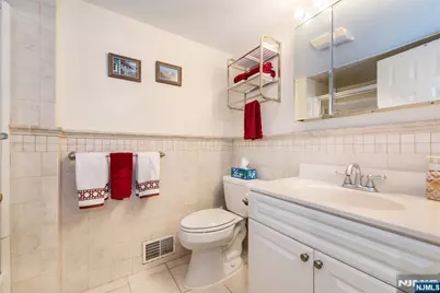 8 Tulip Crescent 2D #2D, Little Falls Township, NJ 07424 - Photo 12