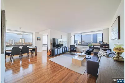 200 Old Palisade Road 9H #9H, Fort Lee, NJ 07024 - Photo 2