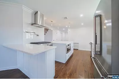 18 Lakeview Avenue 181 #181, Leonia, NJ 07605 - Photo 10