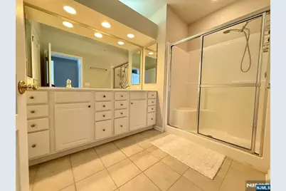 5402 Warrens Way, Wanaque, NJ 07465 - Photo 8