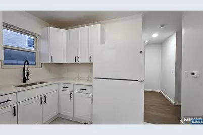 19 Florence Street 2 #2, Englewood, NJ 07631 - Photo 2