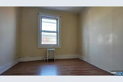 18 Forest Avenue 2 Fl #2 Fl, Englewood, NJ 07631 - Photo 8