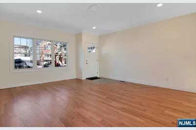 734 2nd Avenue 1 #1, Lyndhurst Township, NJ 07071 - Photo 2