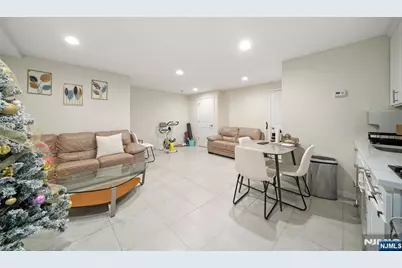 463 8th Street B #B, Palisades Park, NJ 07650 - Photo 28