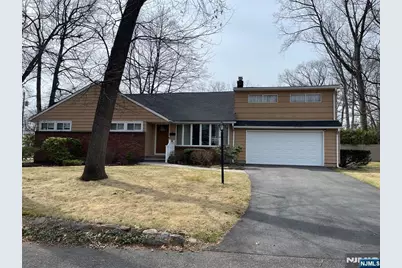 225 12th Street, Cresskill, NJ 07626 - Photo 2